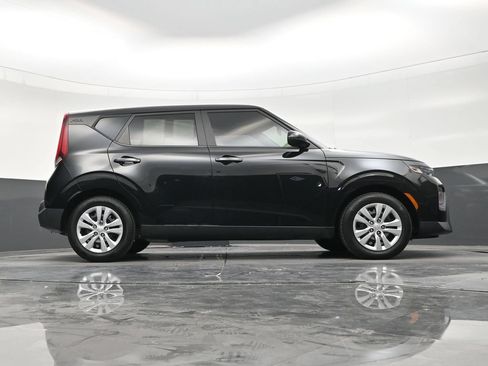Used 2021 Kia Soul LX FWD image 25