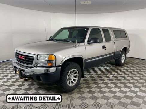 Used 2004 GMC Sierra 1500 SLE w/ Light Duty Power Package image 1