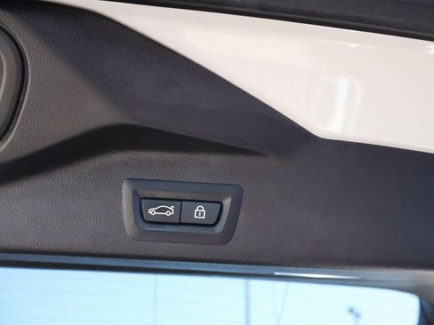 Used 2021 BMW X5 sDrive40i image 24