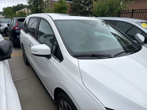 Certified 2023 Honda Odyssey EX-L image 4