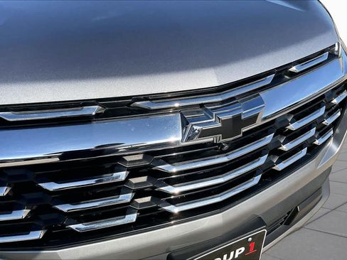 Used 2025 Chevrolet Equinox LT w/ Safety and Technology Package FWD image 29