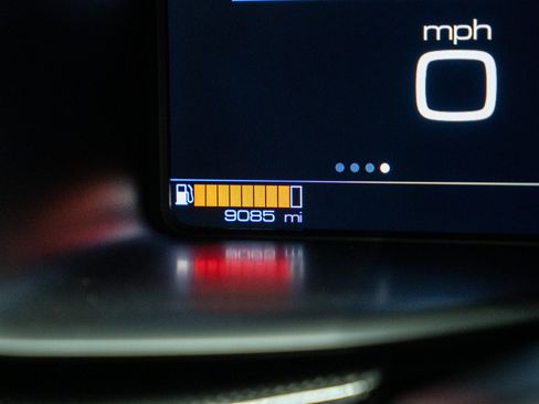 Used 2018 Ferrari GTC4Lusso AWD/4WD image 20