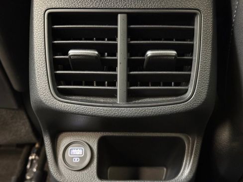 Used 2022 Kia Seltos SX image 17