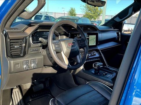 Used 2022 GMC Sierra 1500 AT4X image 17