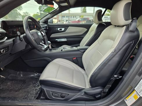 Used 2024 Ford Mustang Premium RWD image 11