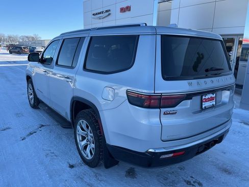 Used 2022 Jeep Wagoneer Series II image 6