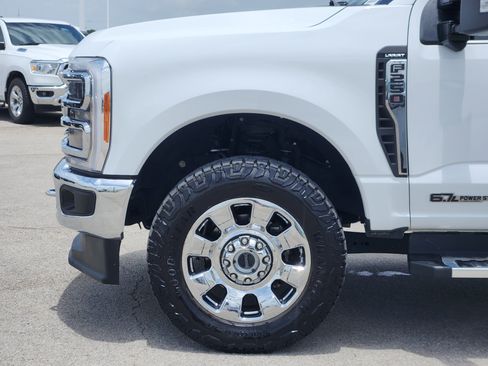 Used 2023 Ford F250 Lariat w/ Chrome Package AWD/4WD image 9