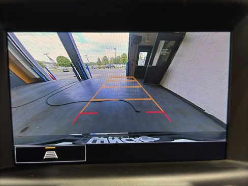 Used 2022 GMC Terrain AT4 AWD/4WD image 30