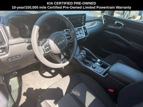 Used 2023 Kia Sorento LX FWD image 5