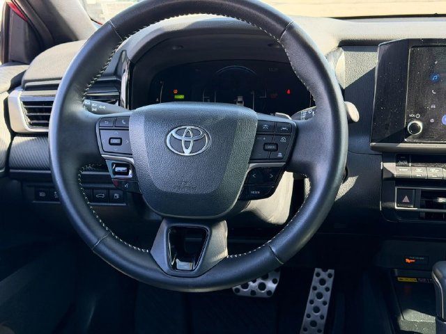 Used 2026 Toyota Camry SE w/ Convenience Package FWD image 16
