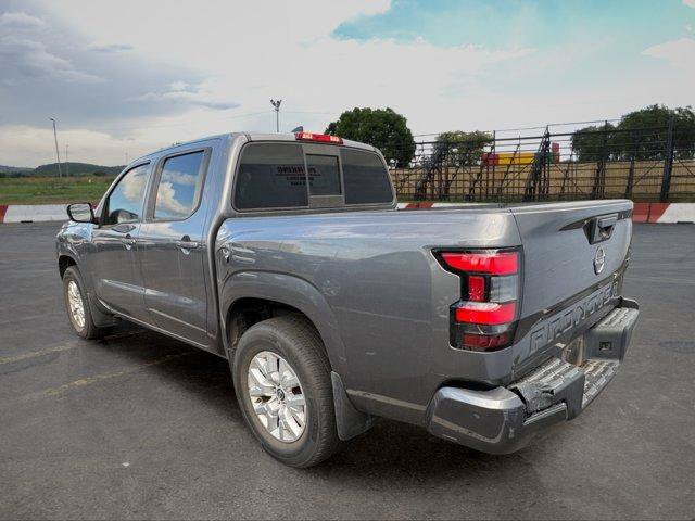 Used 2022 Nissan Frontier SV RWD image 4