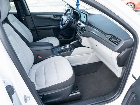 Used 2024 Ford Escape Active image 41