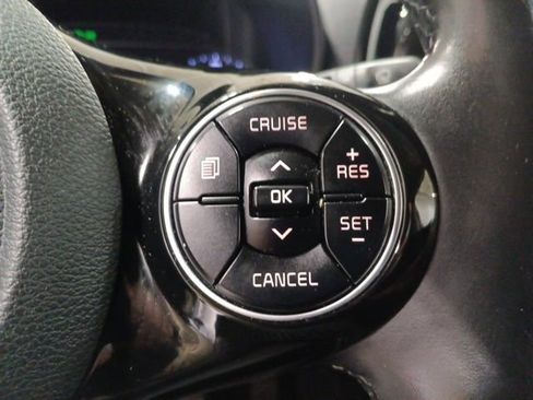 Used 2020 Kia Soul EX image 22