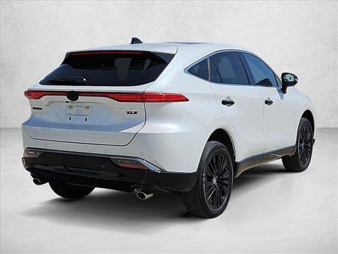 Used 2024 Toyota Venza Nightshade image 5