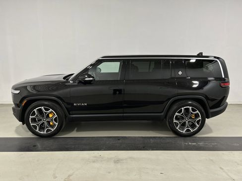Used 2024 Rivian R1S Adventure AWD/4WD image 2