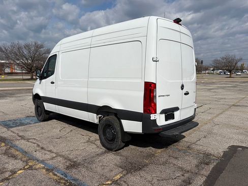 New 2025 Mercedes-Benz Sprinter 2500 image 3