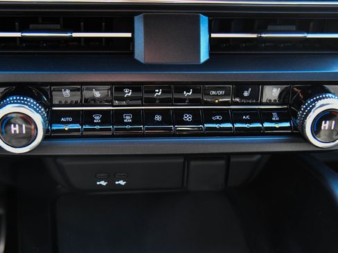 Used 2024 Acura ZDX A-Spec image 26