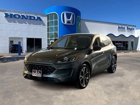 Used 2022 Ford Escape SE w/ SE Sport Appearance Package image 1