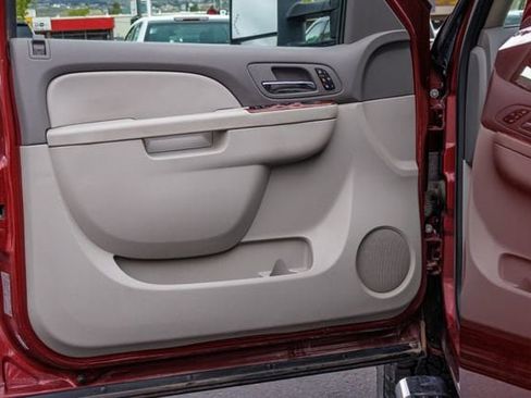Used 2014 Chevrolet Silverado 2500 LTZ w/ LTZ Plus Package AWD/4WD image 14