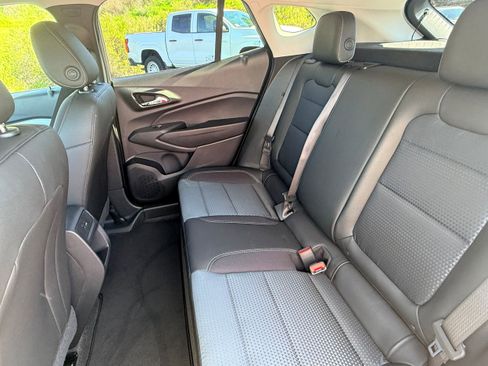 Used 2026 Chevrolet Trax LT w/ Driver Confidence Package image 8