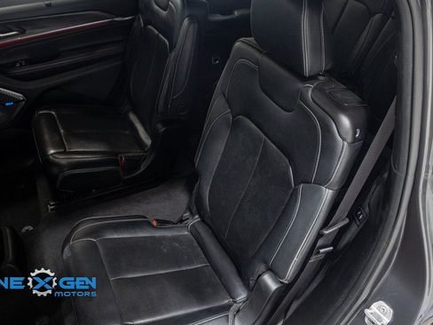 Used 2021 Jeep Grand Cherokee L Overland w/ Luxury Tech Group IV image 40