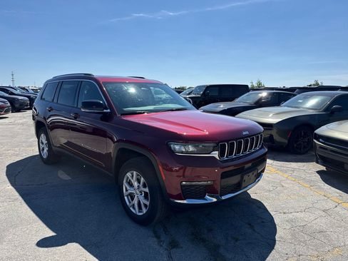 Used 2022 Jeep Grand Cherokee L Limited AWD/4WD image 4