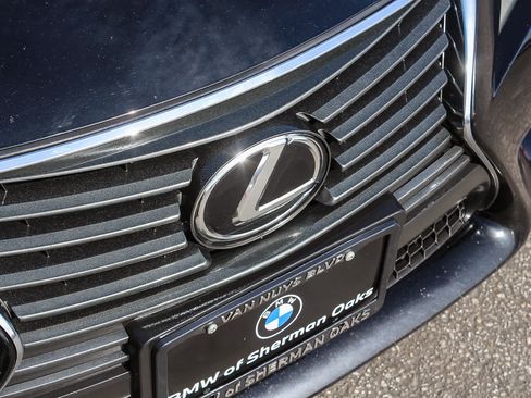 Used 2015 Lexus IS 250 w/ Navigation System Package image 11