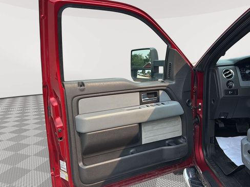 Used 2014 Ford F150 XLT w/ Equipment Group 302A Luxury AWD/4WD image 12