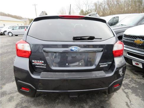 Used 2016 Subaru Crosstrek 2.0i Premium image 16