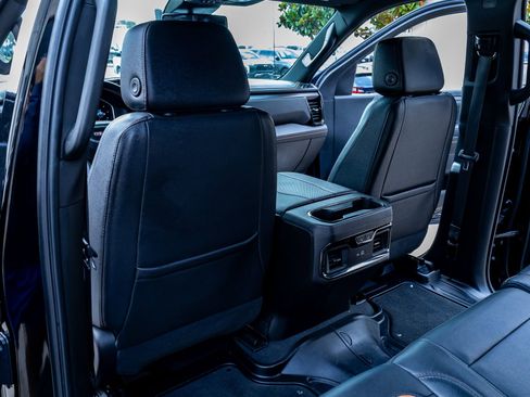 Used 2023 GMC Sierra 1500 AT4 w/ AT4 Premium Package AWD/4WD image 34