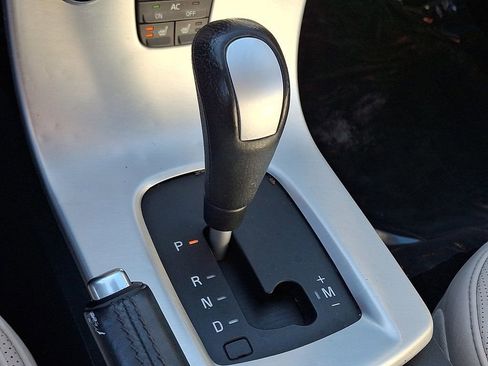 Used 2013 Volvo C70 T5 image 14