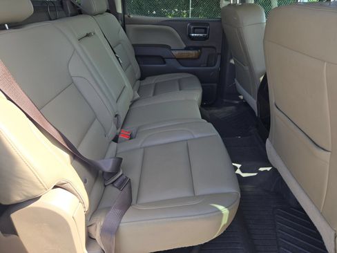 Used 2018 GMC Sierra 1500 SLT w/ Enhanced Driver Alert Package RWD image 26