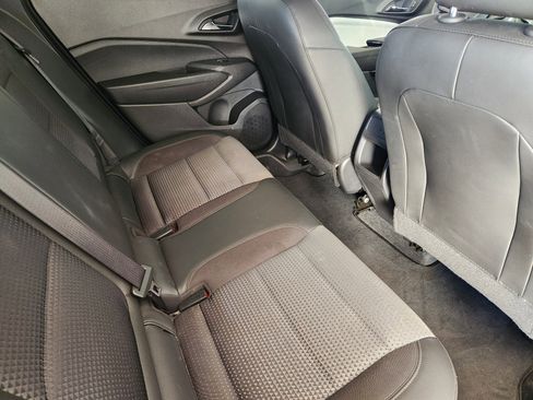 Used 2024 Chevrolet Trax LT image 33