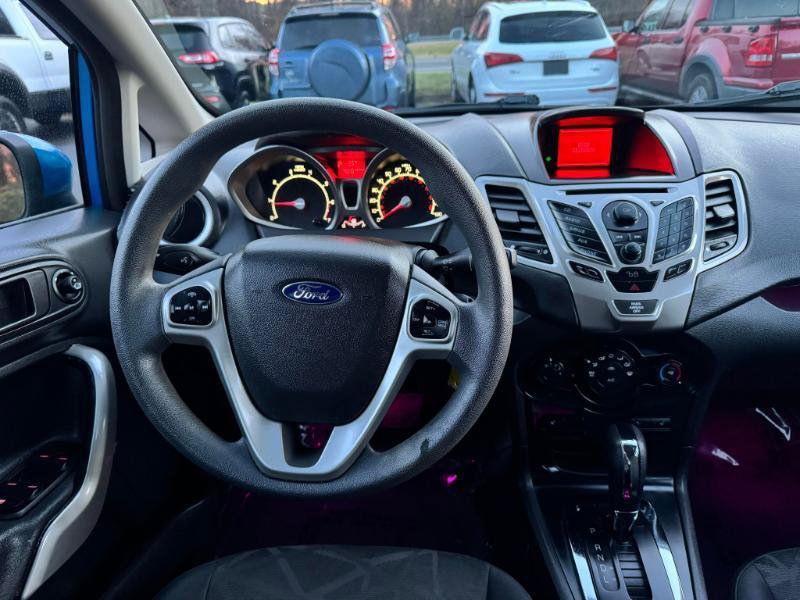 Used 2012 Ford Fiesta SE FWD image 18