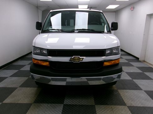 Used 2024 Chevrolet Express 2500 w/ Driver Convenience Package image 14