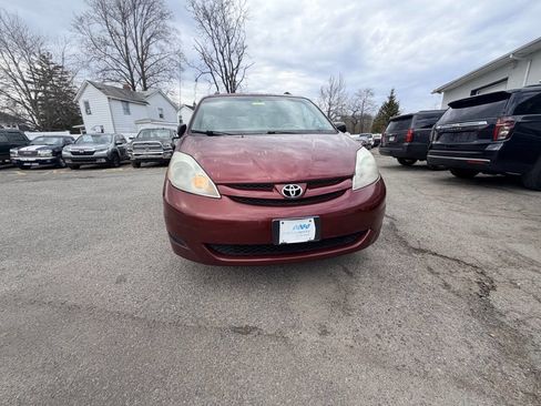 Used 2008 Toyota Sienna LE image 4