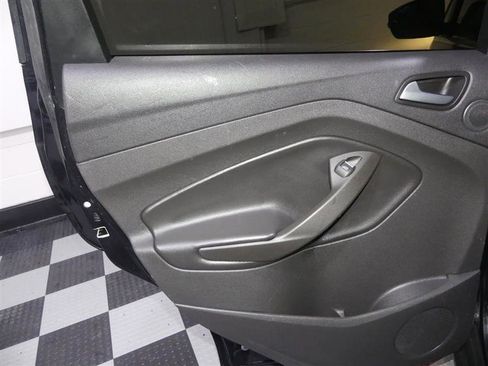 Used 2015 Ford C-MAX SEL w/ Equipment Group 302A image 24