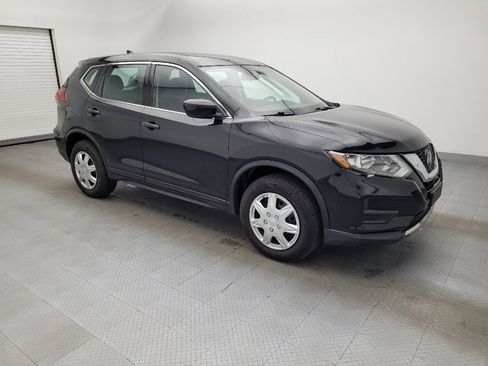 Used 2019 Nissan Rogue S image 11