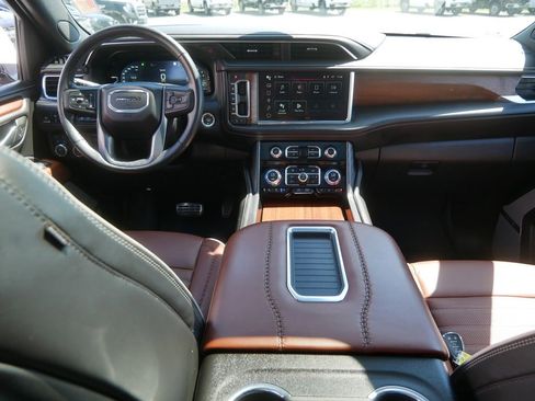 Certified 2023 GMC Yukon Denali Ultimate AWD/4WD image 26