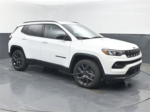 New 2026 Jeep Compass Latitude image 7