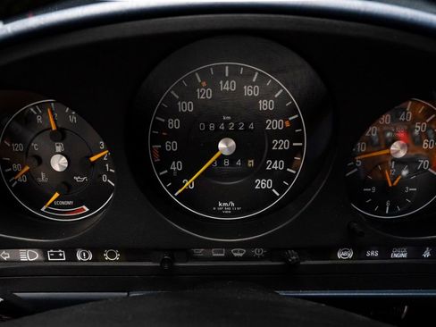 Used 1988 Mercedes-Benz 560 SL image 24