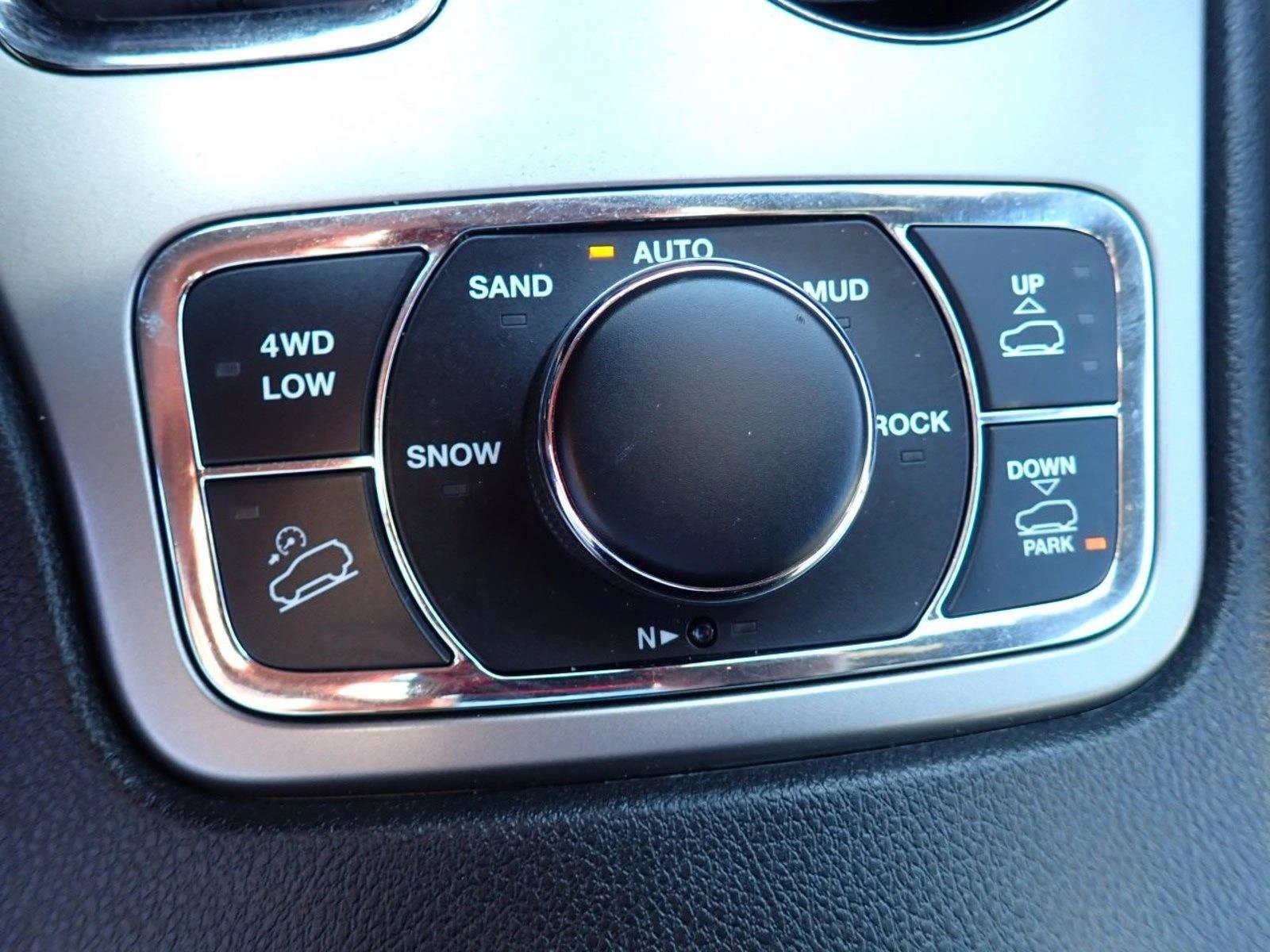 Used 2019 Jeep Grand Cherokee High Altitude AWD/4WD image 21
