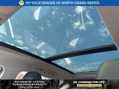 New 2026 Volkswagen Taos SEL AWD/4WD image 17