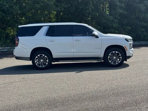 Used 2026 Chevrolet Tahoe LS w/ LPO, Dark Essentials Package AWD/4WD image 8
