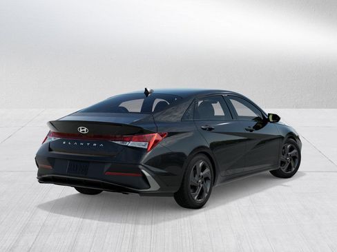 New 2026 Hyundai Elantra Sport image 4
