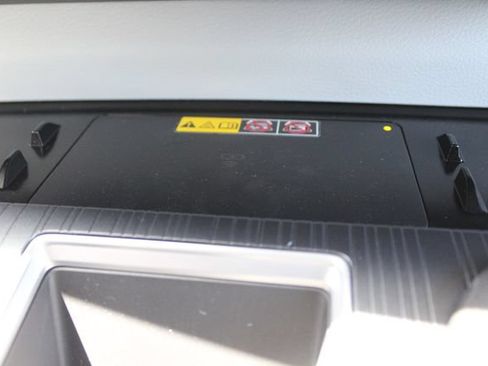 Certified 2026 Toyota Sienna XLE FWD image 13
