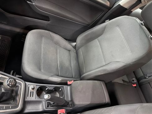 Used 2015 Volkswagen Golf Launch Edition image 24