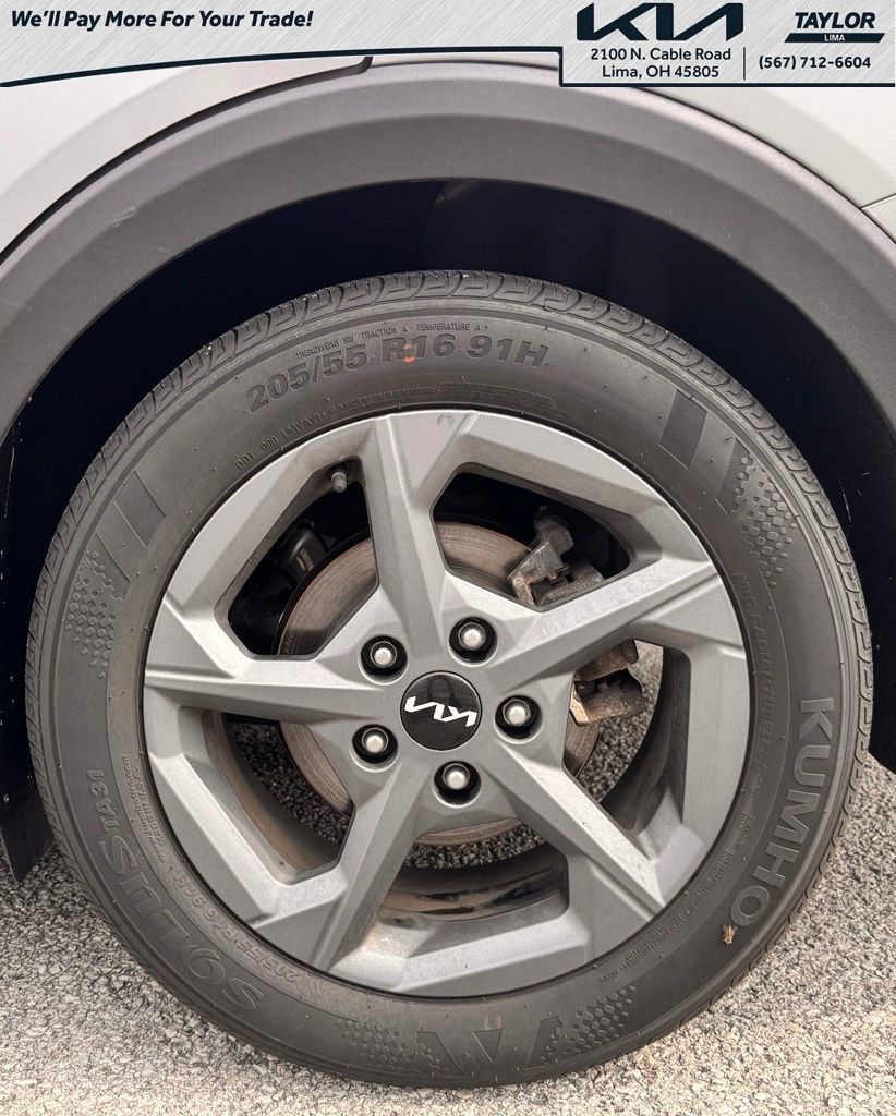 Used 2025 Kia K4 FWD image 14