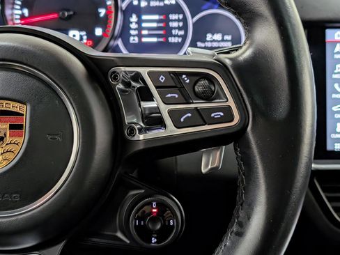Used 2020 Porsche Cayenne Turbo image 36