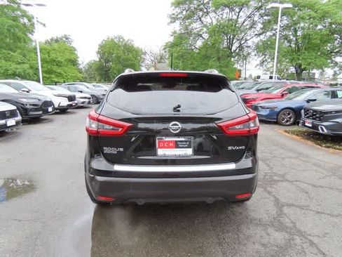 Used 2021 Nissan Rogue Sport SV AWD/4WD image 5